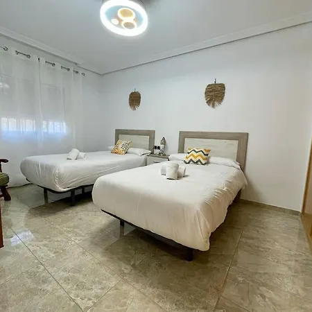 بيت للعطل Sarah's *